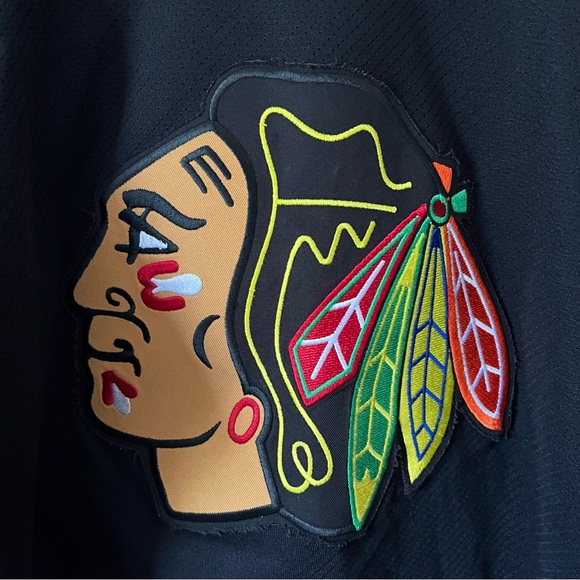 Vintage Chicago Blackhawks NHL Jersey Y2K Size Medium Made in Canada - Picture 2 of 12
